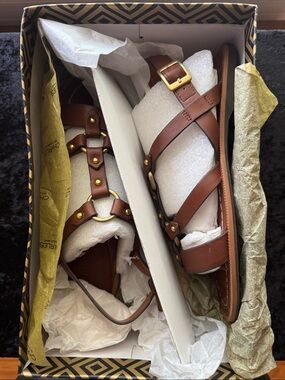 NIB Charles David Brown Leather Strappy Gladiator Sandals with Gold Hardware
